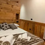 Fior Di Roccia Apartments- In Centro Cervinia, Sauna Privata, Matterhorn Dream Дом отдыха Брей-Червиния