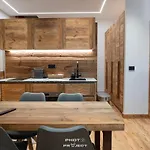 Fior Di Roccia Apartments- In Centro Cervinia, Sauna Privata, Matterhorn Dream