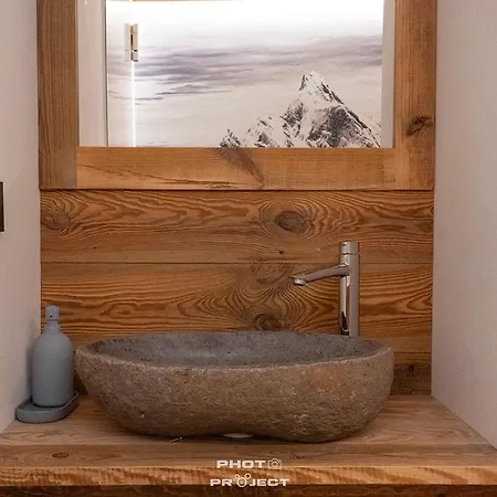 Vakantiehuis Fior Di Roccia Apartments- In Centro Cervinia, Sauna Privata, Matterhorn Dream