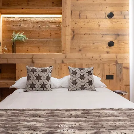 Fior Di Roccia Apartments- In Centro Cervinia, Sauna Privata, Matterhorn Dream Semesterbostad *