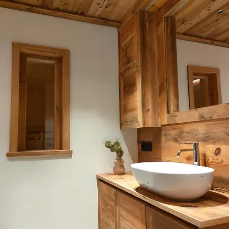 Semesterbostad Fior Di Roccia Apartments- In Centro Cervinia, Sauna Privata, Matterhorn Dream *
