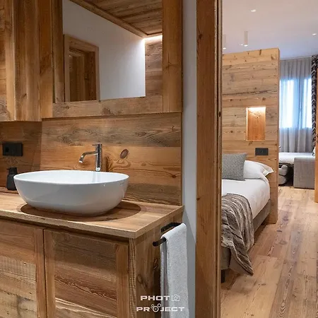 Vakantiehuis Fior Di Roccia Apartments- In Centro Cervinia, Sauna Privata, Matterhorn Dream *