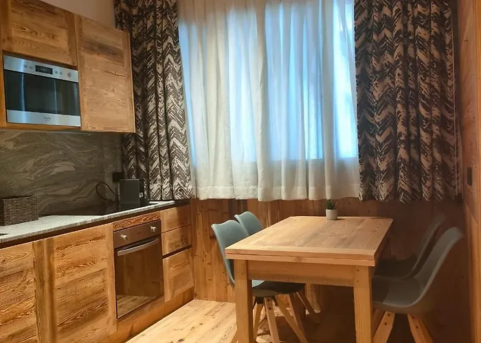 펜션 Fior Di Roccia Apartments- In Centro Cervinia, Sauna Privata, Matterhorn Dream 브루일서비니아